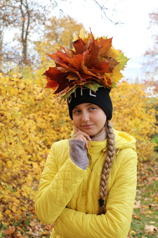 Детский рисунок - Королева осени