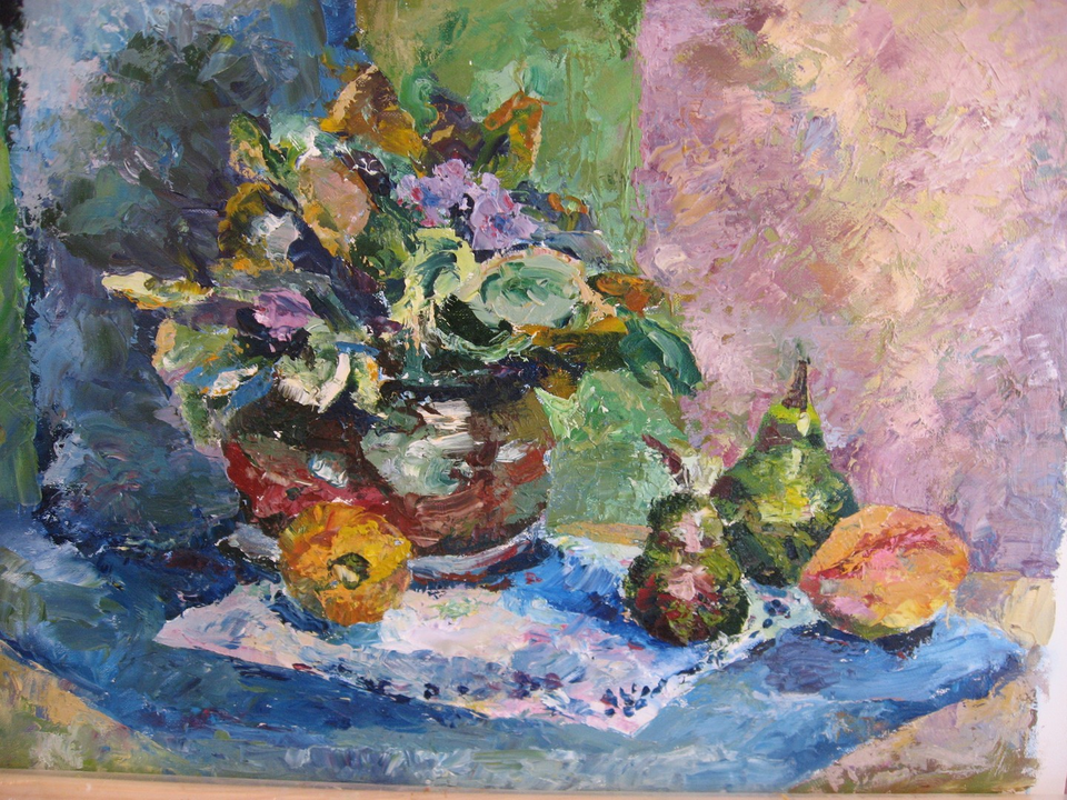 Рисунок - Натюрморт с фиалкой